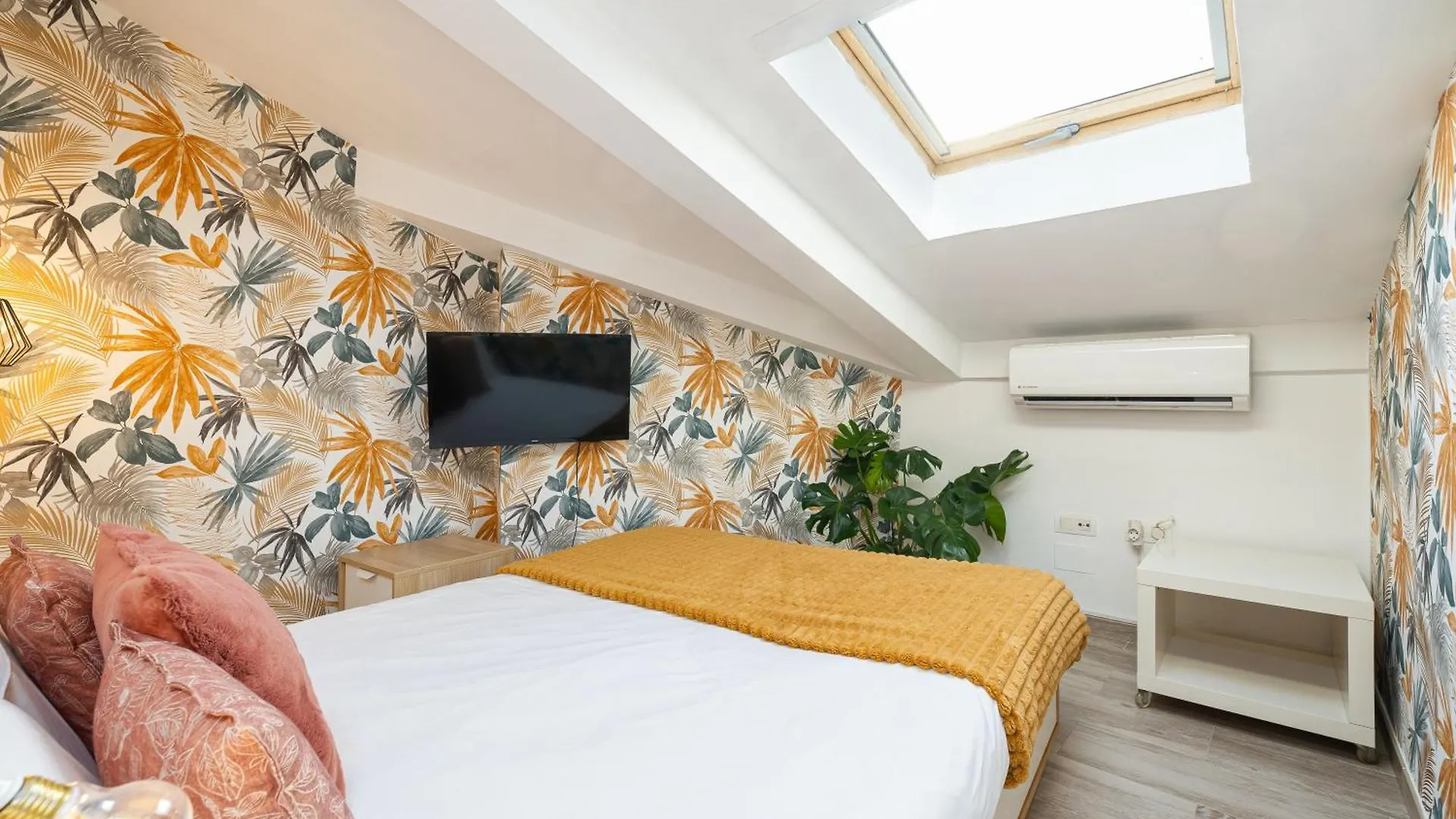 Holidays2Malaga Duplex Huerta Del Obispo Junto Casco Historico 0*, مالقة إسبانيا